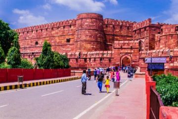 Amazing 5 Days 4 Nights Agra and Jaipur Tour Package
