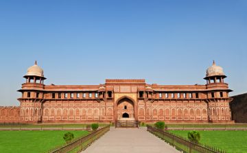 Pleasurable 5 Days Delhi to Agra Weekend Getaways Tour Package