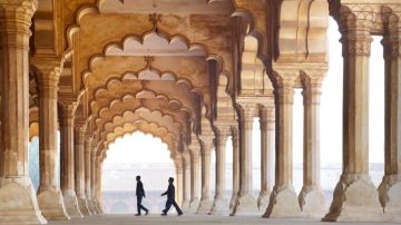 Heart-warming Agra Mosque Tour Package for 2 Days