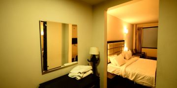 Magical 4 Days Srinagar Historical Places Holiday Package