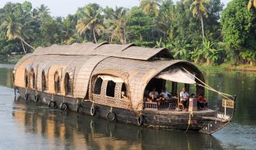 Family Getaway 5 Days 4 Nights Alleppey Water Activities Tour Package