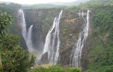 Best 4 Days 3 Nights Pachmarhi Vacation Package