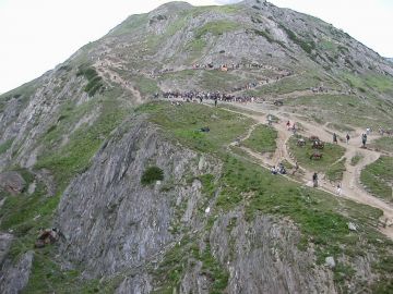 Heart-warming 2 Days 1 Night Sonmarg Honeymoon Vacation Package