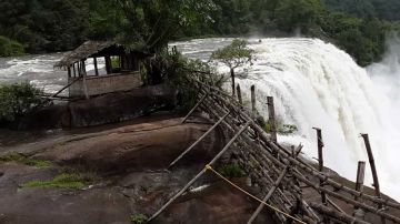 Ecstatic 5 Days 4 Nights Thekkady Hill Stations Holiday Package