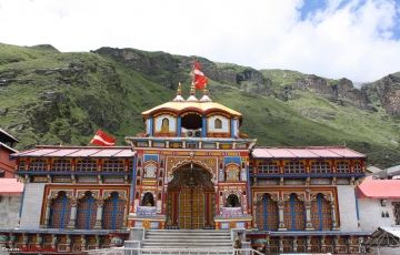 Pleasurable 4 Days 3 Nights Srinagar, Sonmarg and Baltal Trip Package