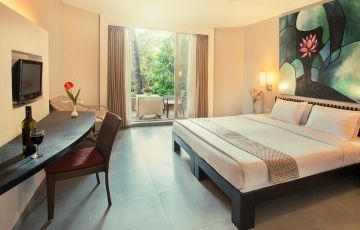 Family Getaway Goa Luxury Tour Package for 4 Days 3 Nights