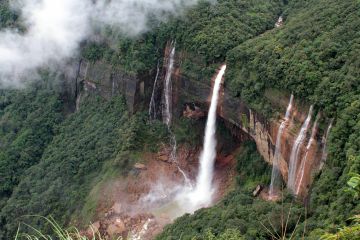 4 Days 3 Nights Guwahati to Shillong Religious Holiday Package