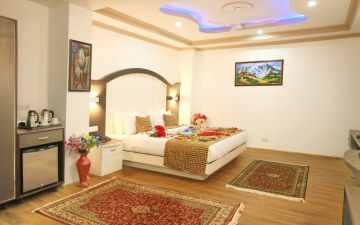 Magical 4 Days 3 Nights Kashmir Friends Holiday Package