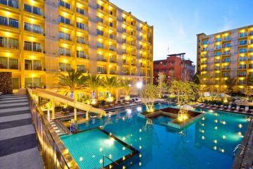 Amazing 7 Days Delhi to Phuket Resort Tour Package