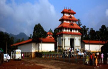 Family Getaway 4 Days Bengaluru to Madikeri Honeymoon Tour Package