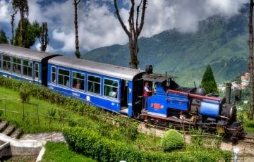 4 Days 3 Nights Darjeeling and Mirik Tour Package