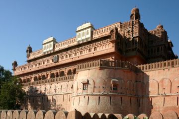 8 Days 7 Nights Mandawa Historical Places Tour Package