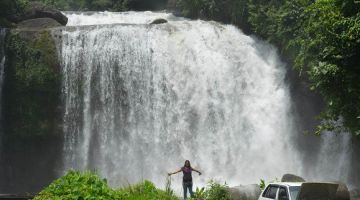 Beautiful 5 Days Shillong, Cherrapunjee, Mawlynnong and Guwahati Vacation Package