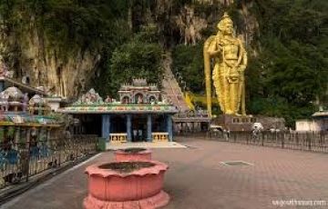 Experience 4 Days 3 Nights Malaysia Tour Package