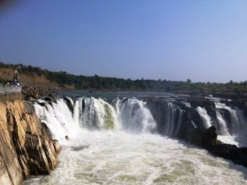 5 Days 4 Nights Jabalpur, Amarkantak with Kanha National Park Friends Trip Package