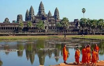 Family Getaway 4 Days INDIA to Ta Prohm andAngkor Wat Holiday Package