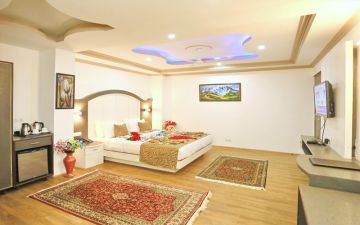 Magical 4 Days 3 Nights Kashmir Friends Holiday Package