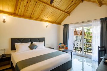 4 Days South Goa and North Goa Friends Vacation Package