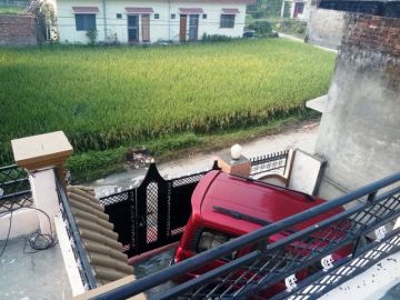 Experience 4 Days Delhi to Rishikesh Offbeat Holiday Package