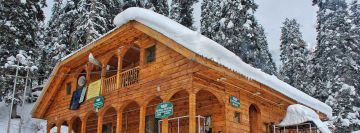 Experience 9 Days 8 Nights Pahalgam Honeymoon Vacation Package