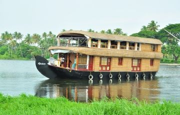 6 Days 5 Nights Thekkady Nightlife Vacation Package