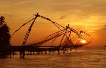Experience 3 Days 2 Nights Cochin and Munnar Trip Package
