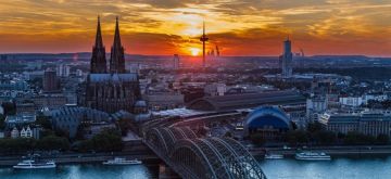 Family Getaway 6 Days Prague Shopping Vacation Package