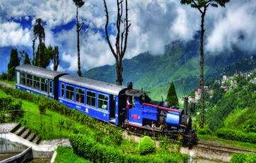 Beautiful 6 Days 5 Nights Darjeeling and Gangtok Tour Package