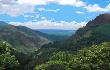 Ecstatic 5 Days 4 Nights Colombo Tour Package