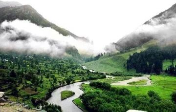 Experience 4 Days 3 Nights Srinagar, Gulmarg with Pahalgam Trip Package
