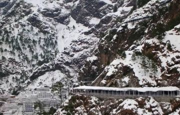 Experience 4 Days 3 Nights Srinagar, Gulmarg with Pahalgam Trip Package