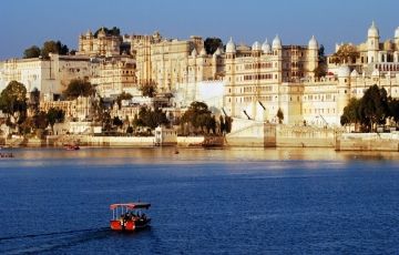 Pleasurable Udaipur Tour Package for 3 Days 2 Nights