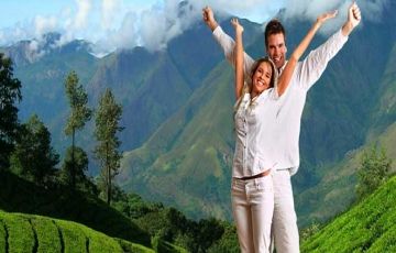 Amazing 2 Days 1 Night Munnar, Thekkady with Alleppey Vacation Package