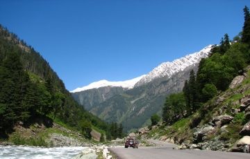 Experience 5 Days 4 Nights Gulmarg Vacation Package