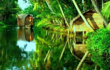 Amazing 5 Days 4 Nights Thekkady and Munnar Holiday Package