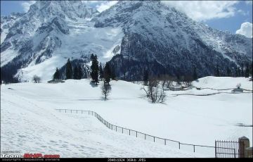 Experience 5 Days 4 Nights Srinagar, Pahalgam and Gulmarg Tour Package