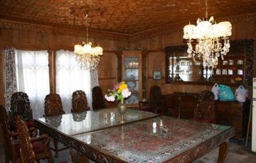 Family Getaway 6 Days 5 Nights Gulmarg, Srinagar, Pahalgam with Sonamarg Holiday Package