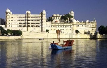 Pleasurable 8 Days 7 Nights New Delh, Agra, Udaipur with Jaipur Trip Package