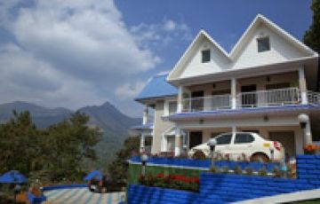 Magical 5 Days 4 Nights Munnar, Thekkady with Alleppey Vacation Package