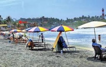 Heart-warming 7 Days 6 Nights Munnar, Thekkady, Alleppey, Kovalam with Cochin Tour Package
