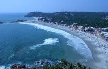 Heart-warming 7 Days 6 Nights Munnar, Thekkady, Alleppey, Kovalam with Cochin Tour Package