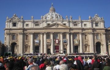 Beautiful Vatican Tour Package for 4 Days 3 Nights