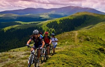 Ecstatic 7 Days 6 Nights Carpathians Tour Package