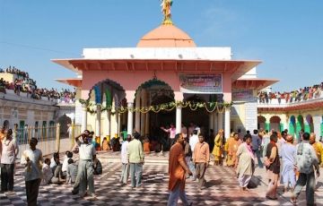 Experience 3 Days 2 Nights New Delhi, Vrandavan, Mathura and Agra Trip Package