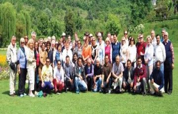 Experience 5 Days 4 Nights Srinagar Vacation Package