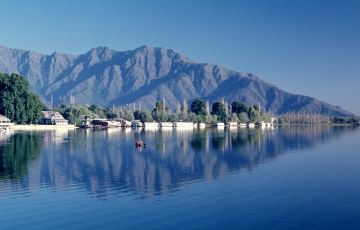 Amazing 6 Days 5 Nights Srinagar Holiday Package