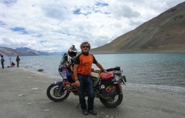 Experience 6 Days 5 Nights Leh, Nubra Valley and Pongong Trip Package