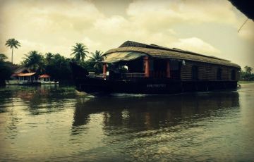 Family Getaway 5 Days 4 Nights Thattekad Tour Package