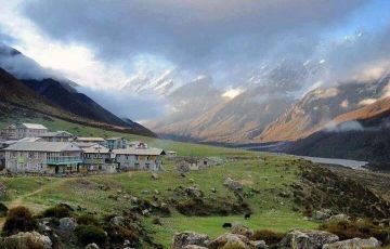 Family Getaway 6 Days 5 Nights Pahalgam Trip Package