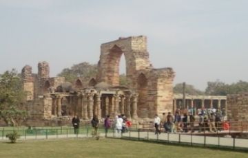 Amazing 4 Days 3 Nights New Delhi Holiday Package